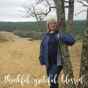 Meet your Posher, Liz